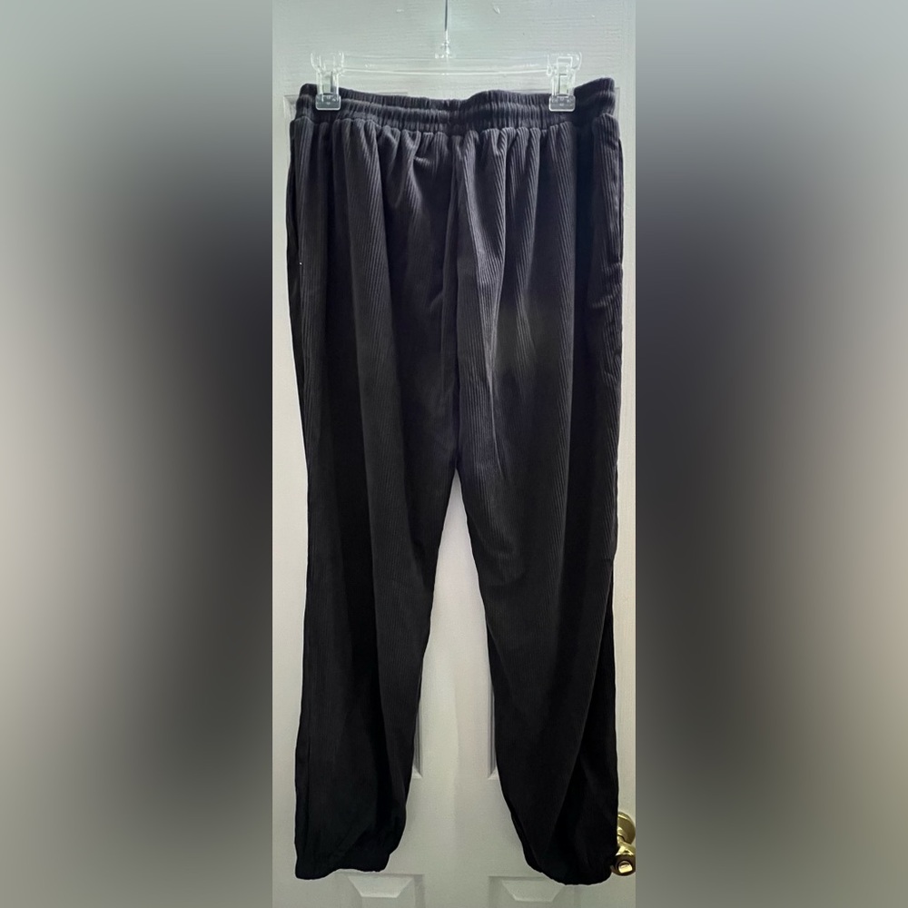 NWOT Charcoal Faux Corduroy Crewneck Pullover Sweater & Joggers Matching Set - Picture 6 of 7